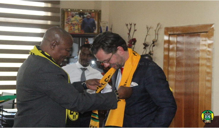 COURTESY CALL