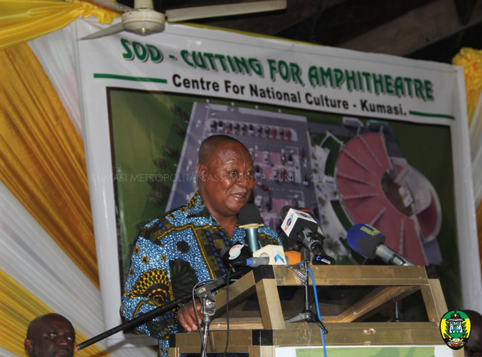 Hon. Sam Pyne speaking at the event