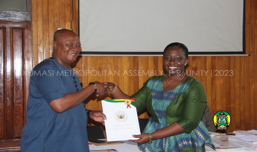 916 FRONTLINE WORKERS RECEIVES PRESIDENTIAL AWARDS IN KUMASI
